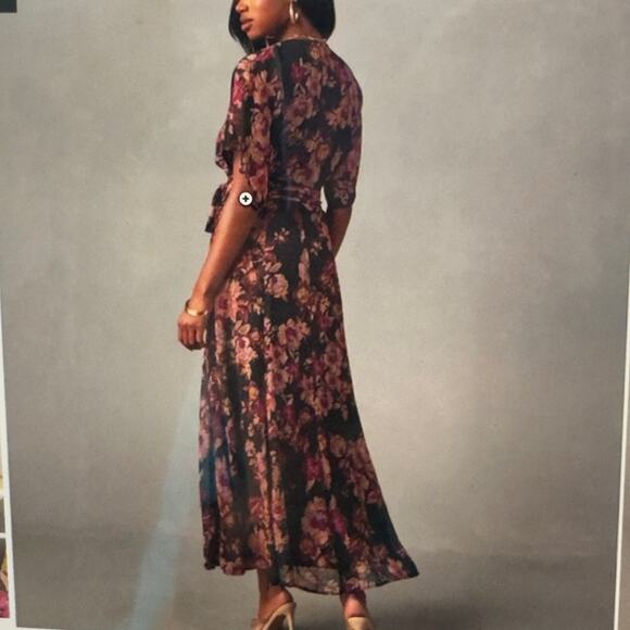 Vici Moody Floral Feminine Sexy Classy Wrap Maxi Dress Women's Size Medium - Picture 2 of 11